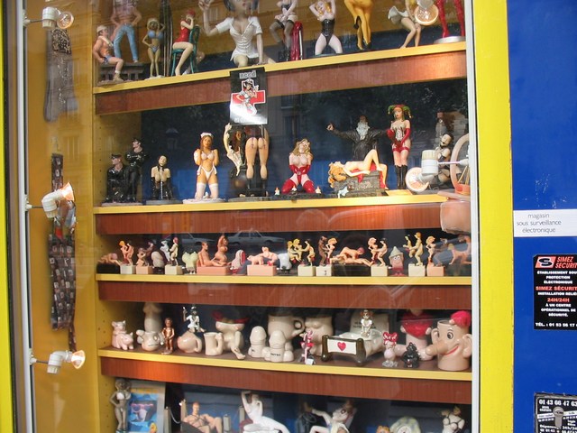 France: Blatently showing sexual toys off the street
