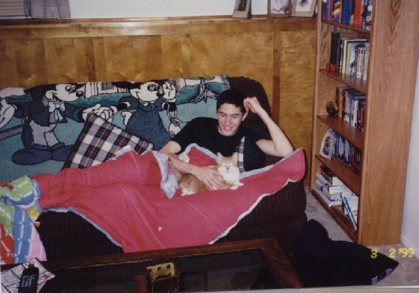 Me asdkjfkjlkfads funny with my Cat CB in high school.... she didnt like it although she looked exactly like Billy